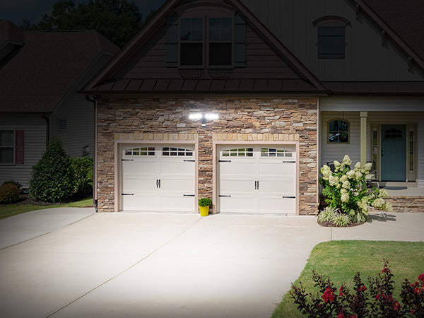 Security light application scenario：Garage.