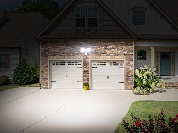 Security light application scenario：Garage.